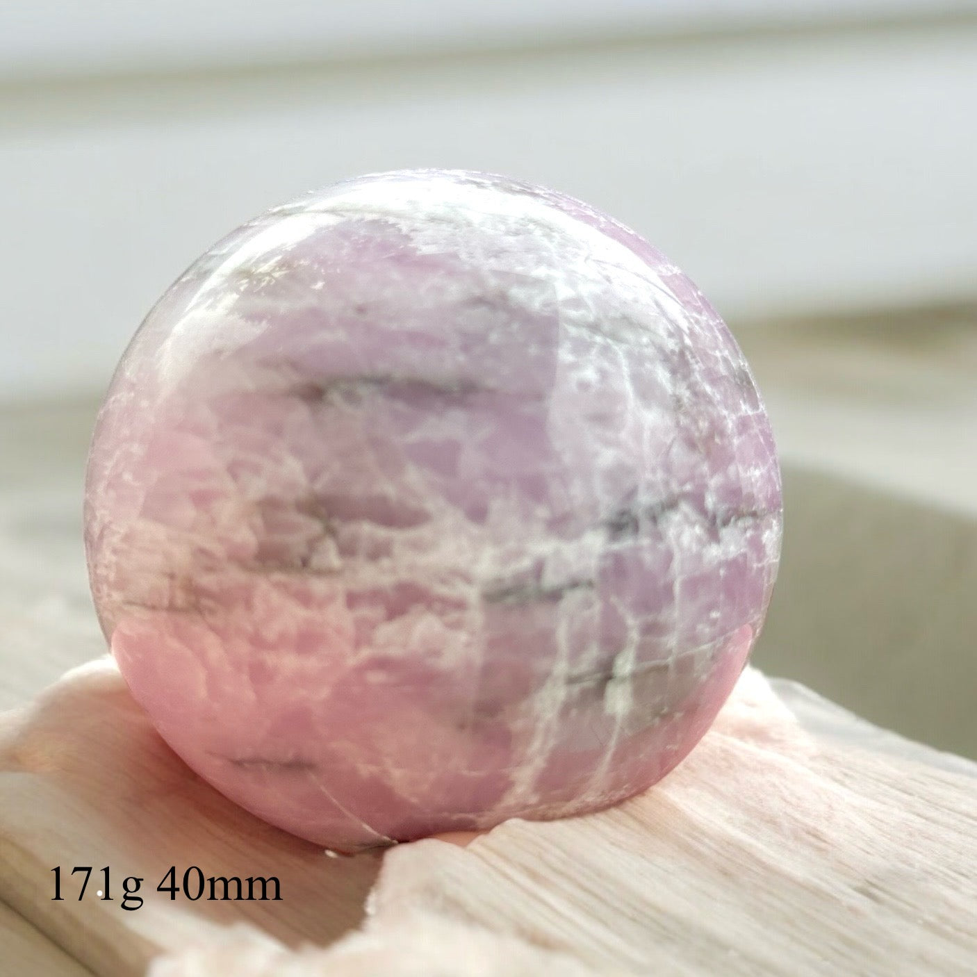 Kunzite Sphere (AAA Grade) Brazil