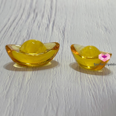 Feng Shui Golden Ingot Charm (Luili Glass)