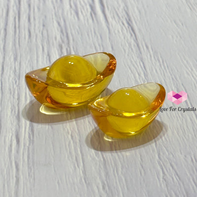 Feng Shui Golden Ingot Charm (Luili Glass)