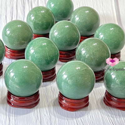 Green Aventurine Spheres 30-40Mm Series With Wooden Stand