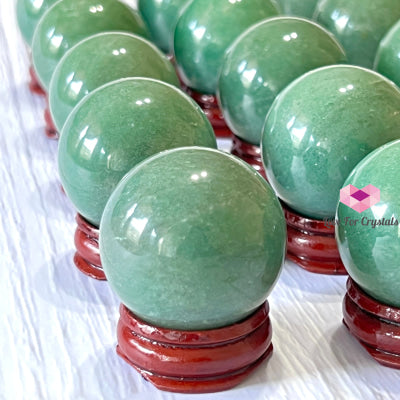 Green Aventurine Spheres 30-40Mm Series With Wooden Stand