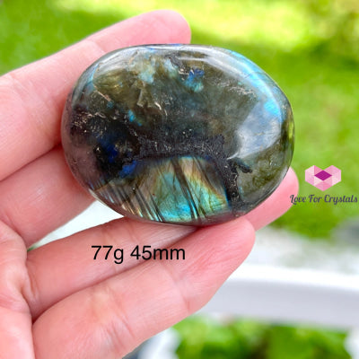 Labradorite Palm Stone 77G 45Mm Crystal Points