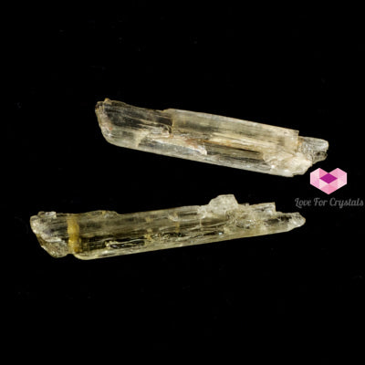 Marialite Natural Crystals 25Mm Raw Stones